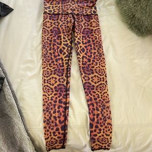 Teeki | Leopard Hot Pants